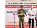 Abinader inaugura techado y almuerza con soldados