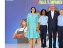Abinader llama a padres a apoyar a sus hijos en año escolar 2025-2026