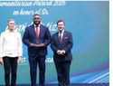 David Ortiz recibe premio humanitario 2025