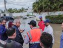 Ministro Andrés Bautista y director Indrhi contactan inundaciones en Las Terrenas y garantizan soluciones