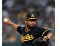 Odrisamer Despaigne, lanzador de Las Aguilas en su partido con Gigantes