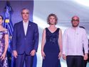 Abinader y primera dama participan en la Fiesta Nacional de Francia