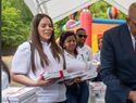 Contraloría entrega 4,200 cuadernos reciclados.