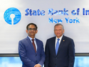Leonardo Aguilera visita State Bank of India en Nueva York