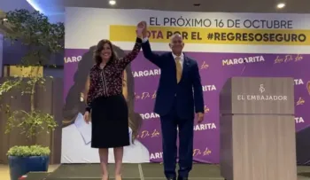 Luis de León retira aspiraciones para apoyar a Margarita Cedeño