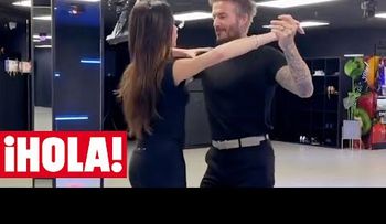 Victoria y David Beckham aprenden salsa con la música del cubano Leoni Torres