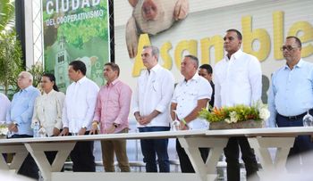 Presidente Abinader reitera compromiso de su Gobierno con sector productor en el 59 aniversario de Coopcibao