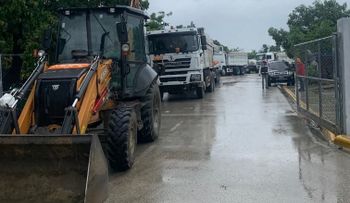 Obras Públicas enfrenta con decenas de equipos y centeneras de su personal los daños ocasionados en provincias del Sur afectadas por lluvias