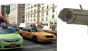 Multan cientos de taxistas dominicanos NY por cámaras instaladas en semáforos  