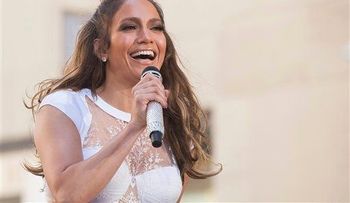 Jennifer López, que tiene un romance con Alex Rodríguez, confiesa que sus hijos â??hacen citaâ? para pasar tiempo con ella