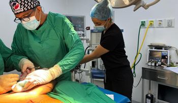 SISALRIL avala cobertura cirugías de reducción de mamas en el Seguro Familiar de Salud