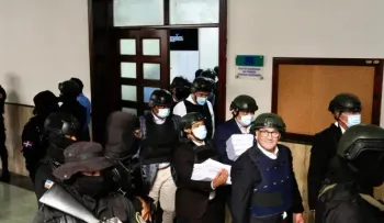 Gonzalo "El Penco" muestra sonrisa a flor de labio como si nada le fuera a pasar; recesan para el domingo coerción a imputados Calamar