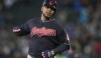 Edwin Encarnación, Jugador de la Semana; bateó .407, con cinco cuadrangulares, dos dobles y 13 remolcadas 