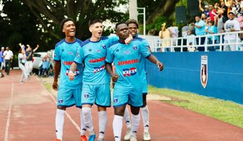 Salcedo FC sigue invicto y líder tras vencer a Jarabacoa