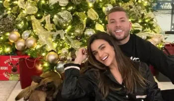 Clarissa Molina y su novio le crean redes sociales a su perro de nombre Azul
