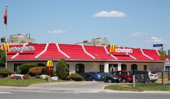 El increíble hallazgo debajo de un local de McDonald s