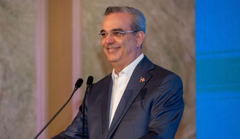 Philip Morris reconoce a Abinader por combatir el comercio ilícito