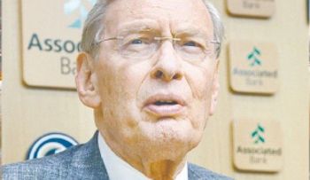 Selig se marcha y deja paridad en Grandes Ligas