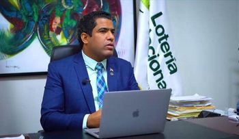 Arrestan ex administrador de la Lotería, Luis Maisichell Dicent, locutora, discapacitado visual y otras 7 personas por fraude en esa institución 