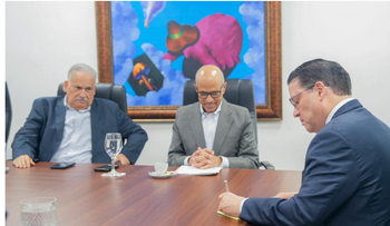 Eduardo Sanz Lovatón lidera reunión por suministro