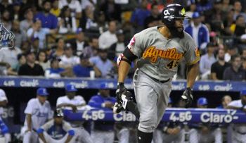 Las Aguilas pasan un susto, pero ganan 7 por 6 a los TL; posiciones de los equipos