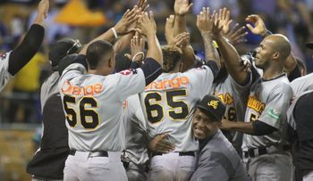 Águilas obligan a un 9no juego en Santiago; derrota 7-3 al Licey 