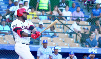 Brito la saca, pero Leones son superados en el Quisqueya