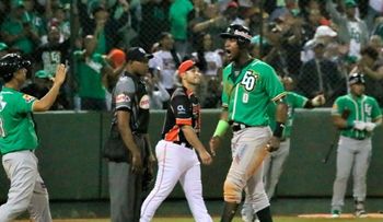 Estrellas derrotan 3 por 2 a los Toros y se colocan 3-1 en Serie Final 
