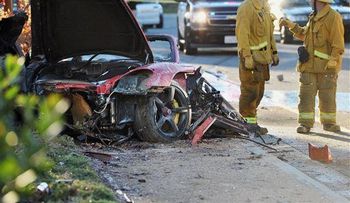 Protagonista de â??Rápido y Furiosoâ? muere en accidente de auto