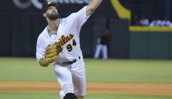 Las Aguilas se imponen a los Tigres del Licey con buen picheo y defensa