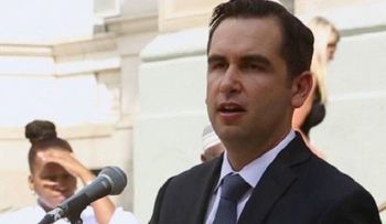 Suspenden policías que golpearon a un  dominicano en Nueva Jersey
