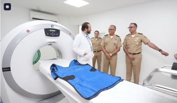 Inauguran gastroenterología y tomografía en Hospital FF.AA.