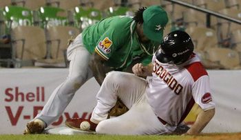 Estrellas reaccionan y derrotan 4-1 a los Leones 