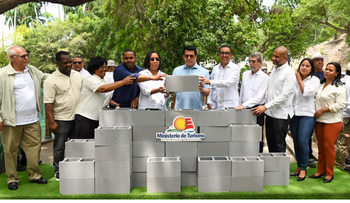 Turismo inicia obras en Barahona y Bahoruco