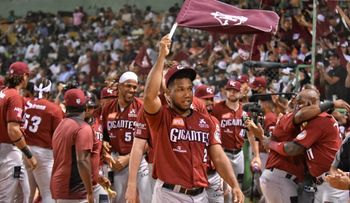 Las Estrellas no pudieron detener "furia" de los Gigantes; Ozuna el más valioso de la Serie Final