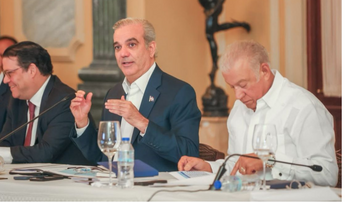 Abinader destaca alianza con sectores productivos para fortalecer la estabilidad