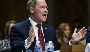 Candidato de Trump a la ONU justifica ante el Senado su uso del chat Signal