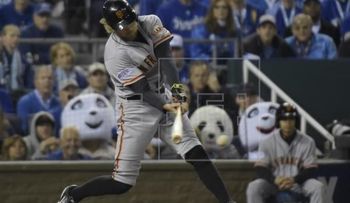Moore poncha a 11 y conduce el triunfo de los Gigantes
