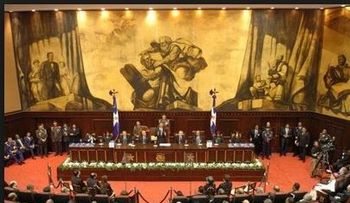 ¿Están los legisladores atados a los mandatos de los organismos de sus partidos?