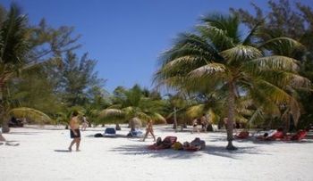 Dice República Dominicana se encamina ser destino turístico para tratamientos médicos