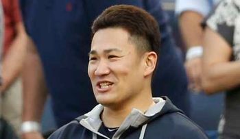 Tanaka lanza contra bateadores 