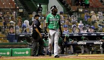 Escogido y Junior Lake logran un acuerdo; se suma a Orlando Calixte y Wendell Rijo