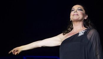 Isabel Pantoja pagará multa antes de pedir suspensión pena de dos años