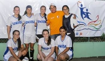 UNPHU y UNIBE jugaran hoy la final femenina del Futsal Universitario