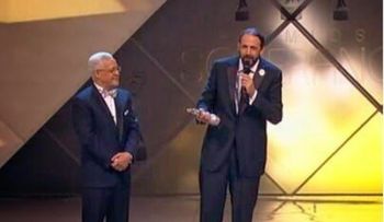 Otorgan Soberano Solidario a Juan Luis Guerra