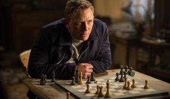 Spectre se mantiene con éxito en las taquillas