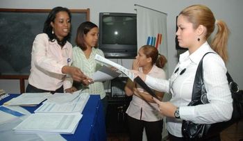 Ministerio de Trabajo registró 159 mil nuevos empleos formales en 2014