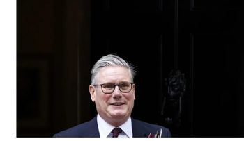 Starmer cesa a embajador por vínculo con Epstein