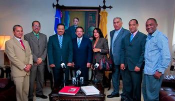 Guillermo Moreno visita la JCE para reconocimiento de Alianza País