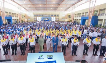 Arbaje encabeza graduación de 1,177 técnicos del Infotep